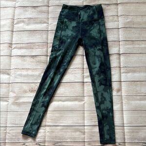 Victoria's Secret Green Leggings High-Waisted Tie-Dye